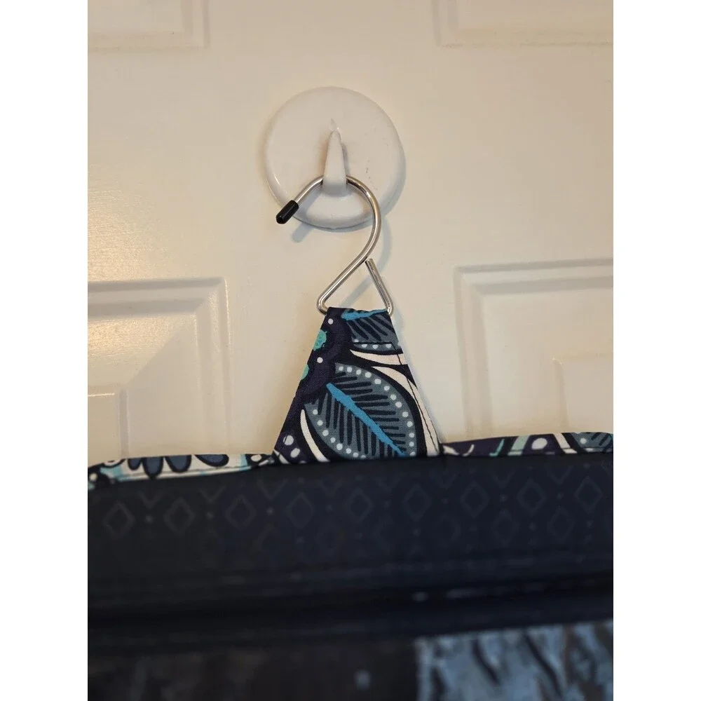 Vera Bradley Blue Island Medallion Hanging Travel Makeup Bag Roll Up